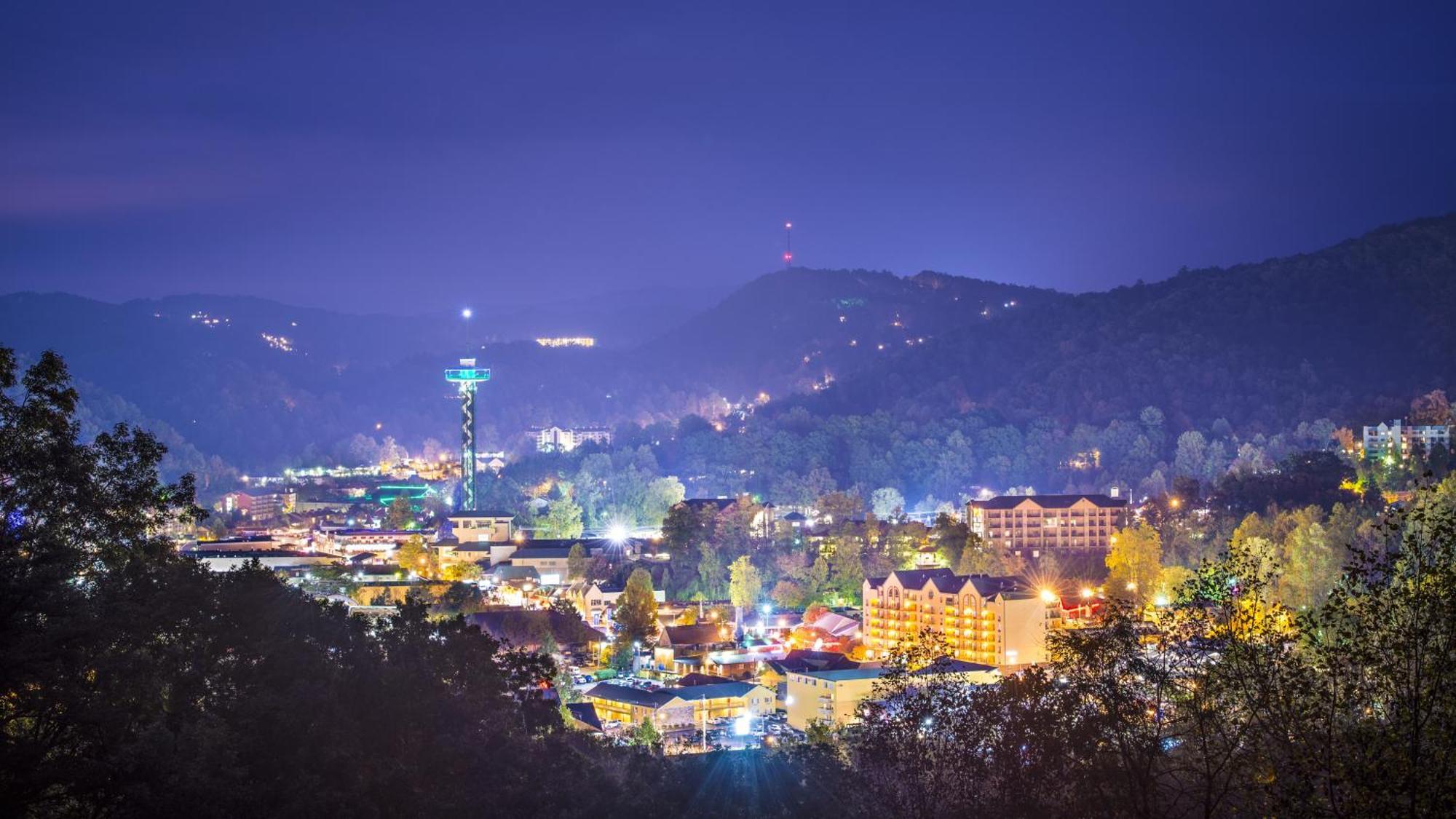 Her Majesty'S Way, Awesome Mtn Views, 1089 Free Tickets Each Paid Day, Dollywood And More جاتلينبرج المظهر الخارجي الصورة