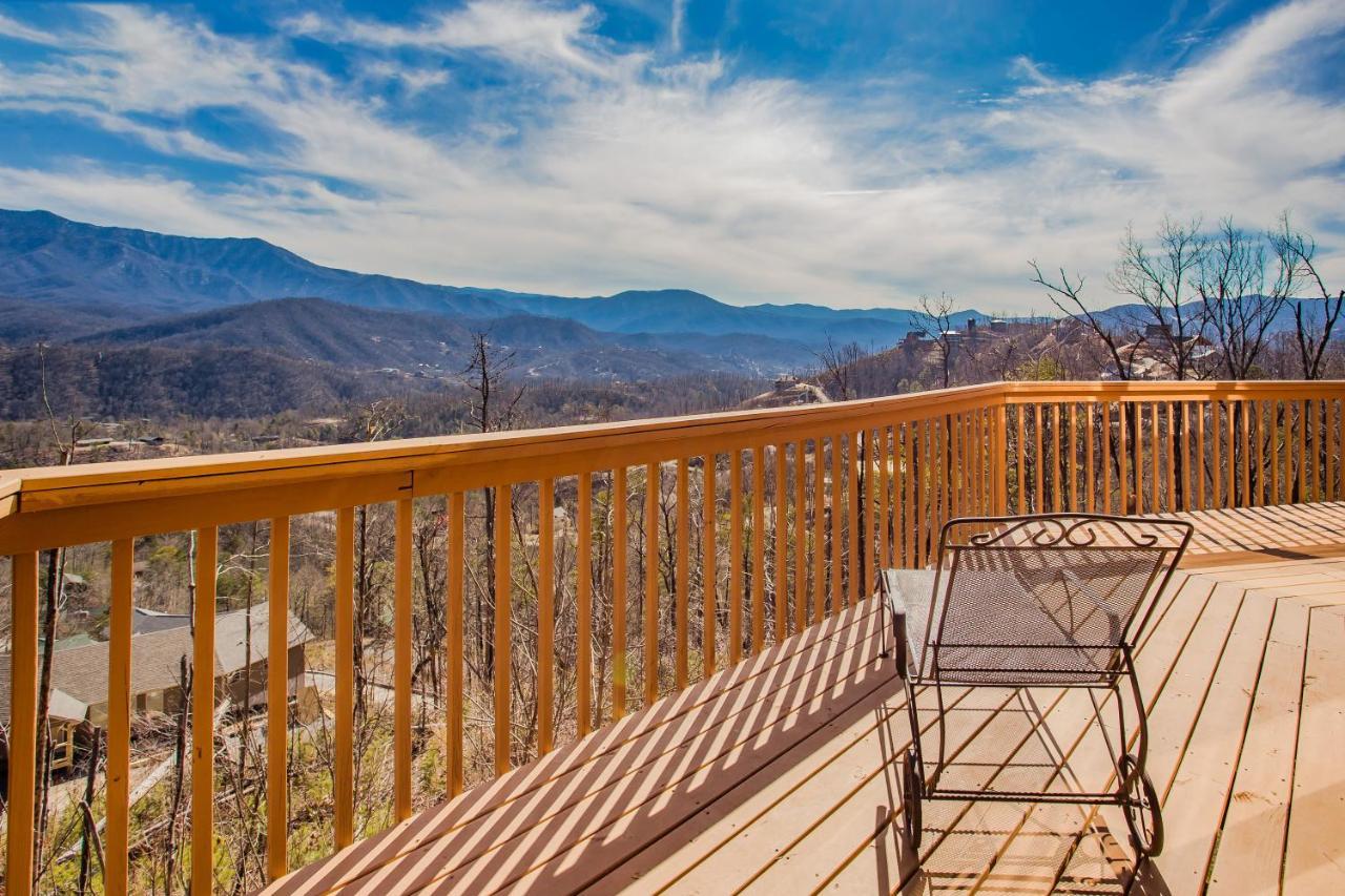Her Majesty'S Way, Awesome Mtn Views, 1089 Free Tickets Each Paid Day, Dollywood And More جاتلينبرج المظهر الخارجي الصورة